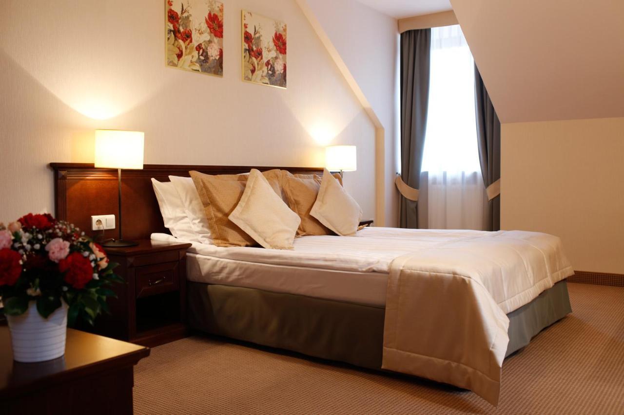 Hotel Nowodwory Чехановец Екстериор снимка
