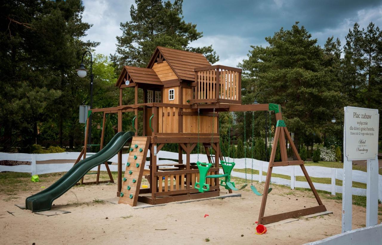 Hotel Nowodwory Чехановец Екстериор снимка