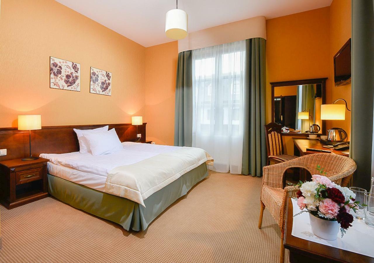 Hotel Nowodwory Чехановец Екстериор снимка