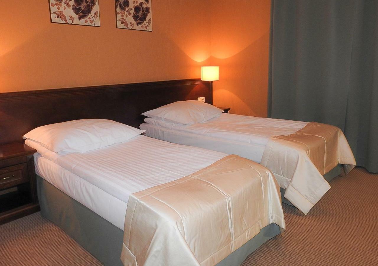 Hotel Nowodwory Чехановец Екстериор снимка