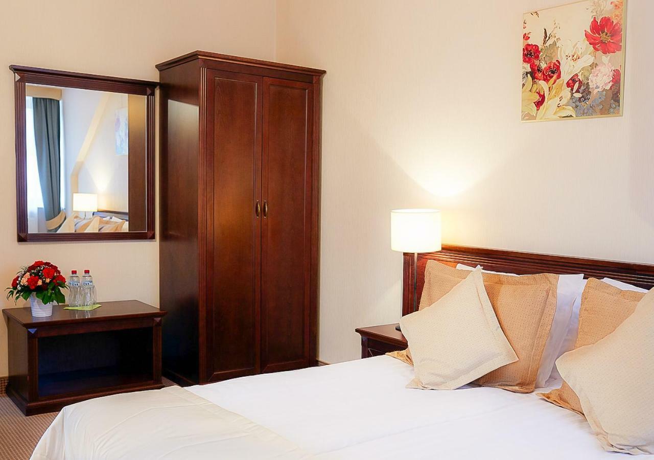 Hotel Nowodwory Чехановец Екстериор снимка