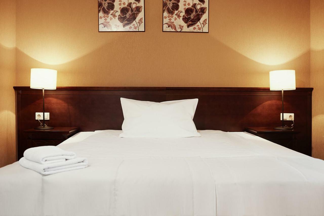 Hotel Nowodwory Чехановец Екстериор снимка